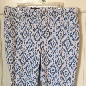 Chico’s so Slimming capris